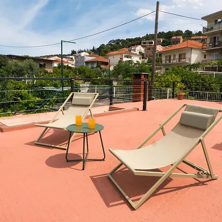 Retreat Tatil Evi